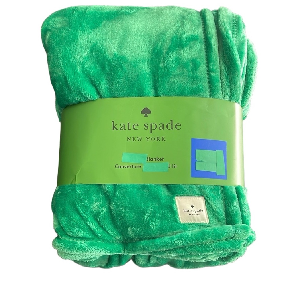 Kate Spade - Soft Cozy Blanket